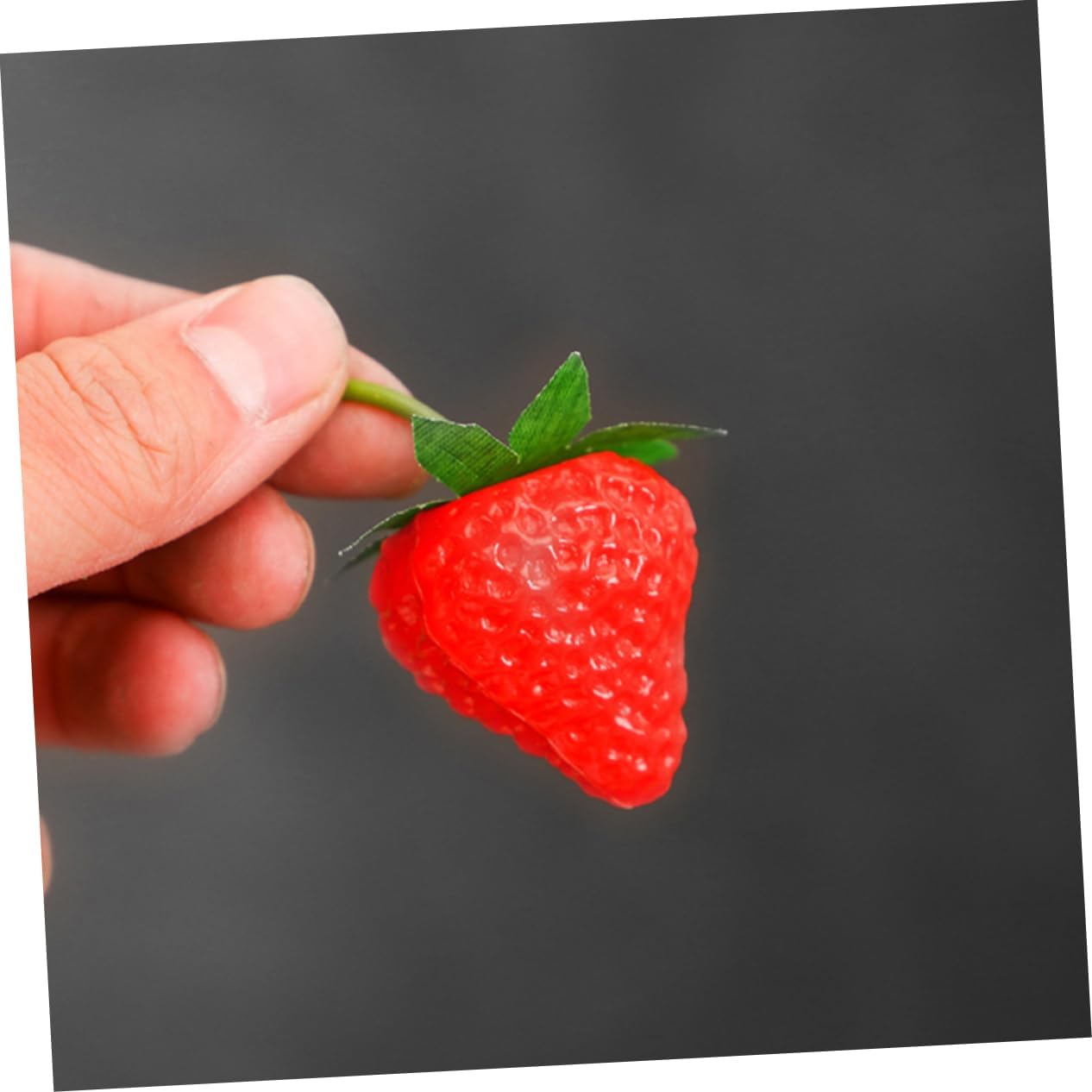 Luxshiny 10Pcs Realistic Strawberry Photo Props