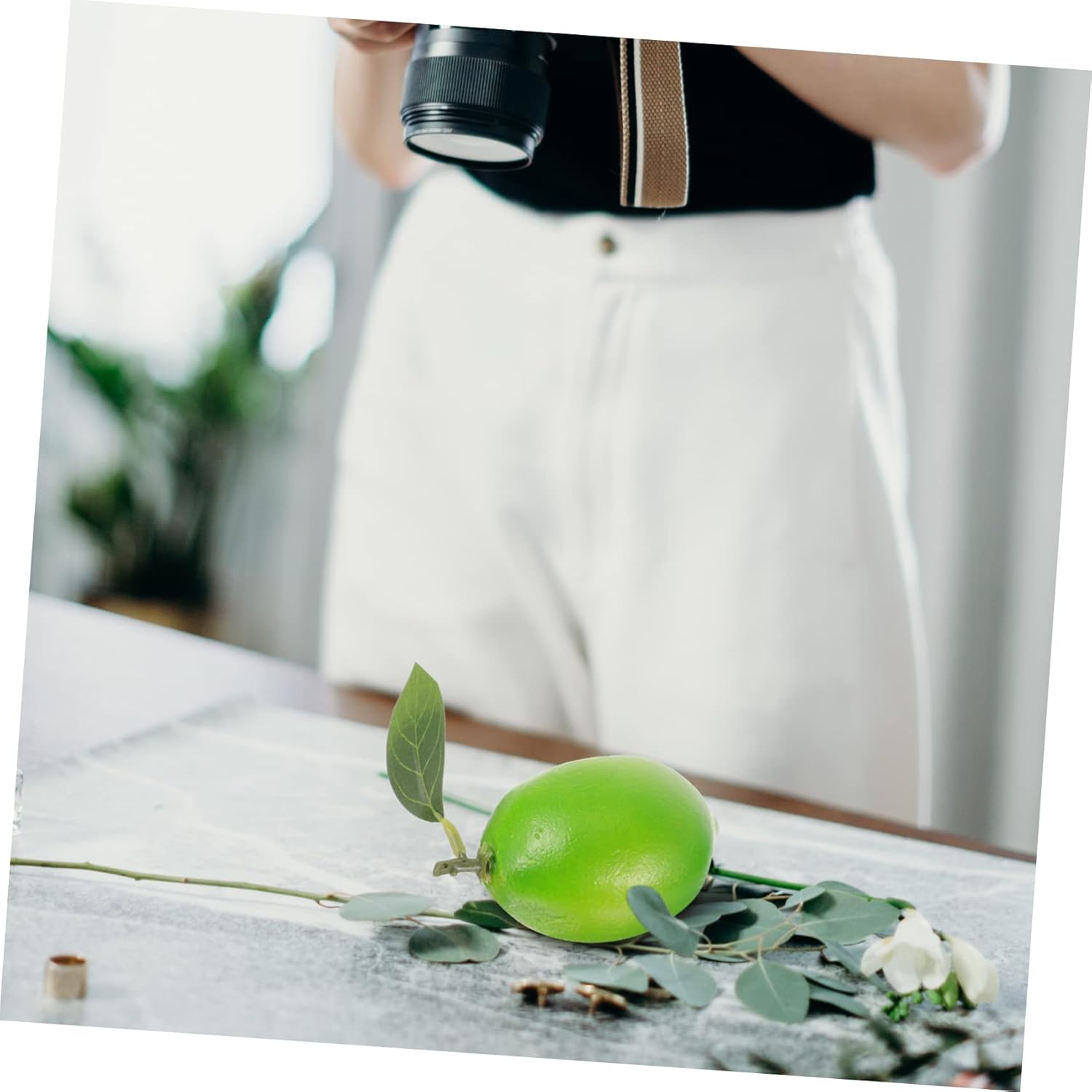 Luxshiny 4pcs Artificial Lemon Decor with Realistic Leaves