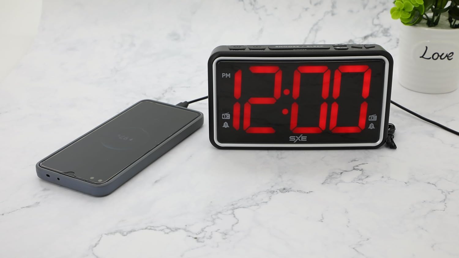 SXE Westclox Digital LED Alarm Clock Radio with USB Charging