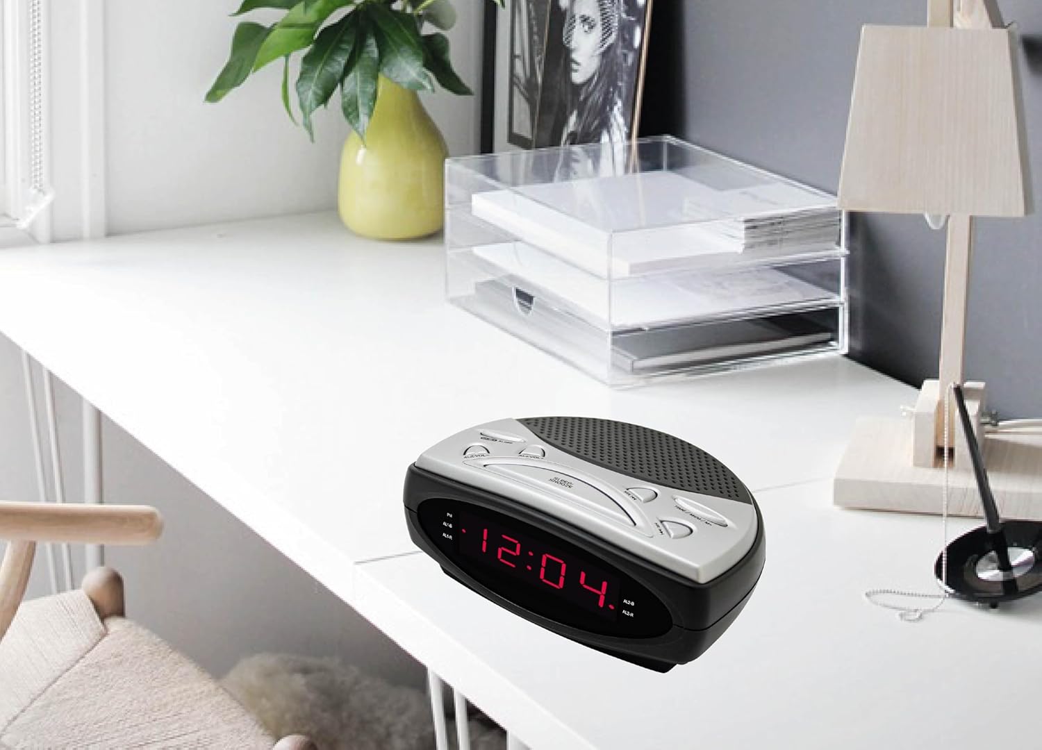 HANNLOMAX HX-137CR Alarm Clock Radio with Dual Alarm and AMFM Radio