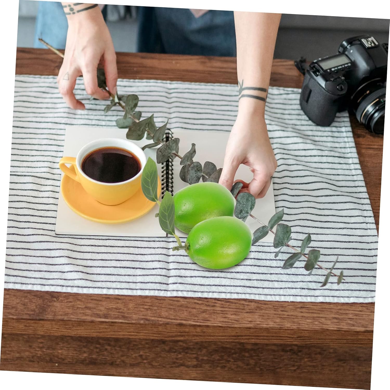 Luxshiny 4pcs Artificial Lemon Decor with Realistic Leaves