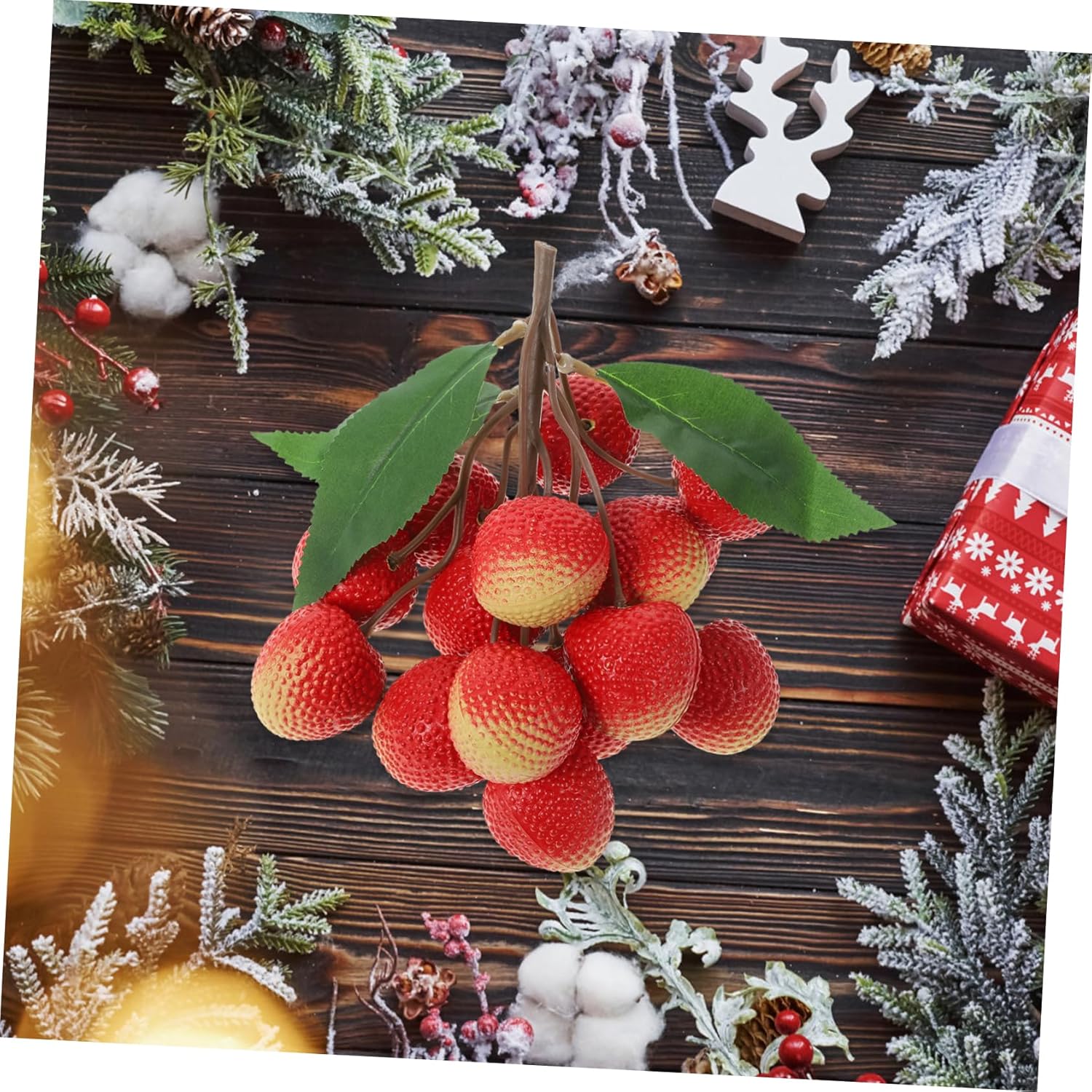 Wakauto Realistic Artificial Lychee Posing Prop